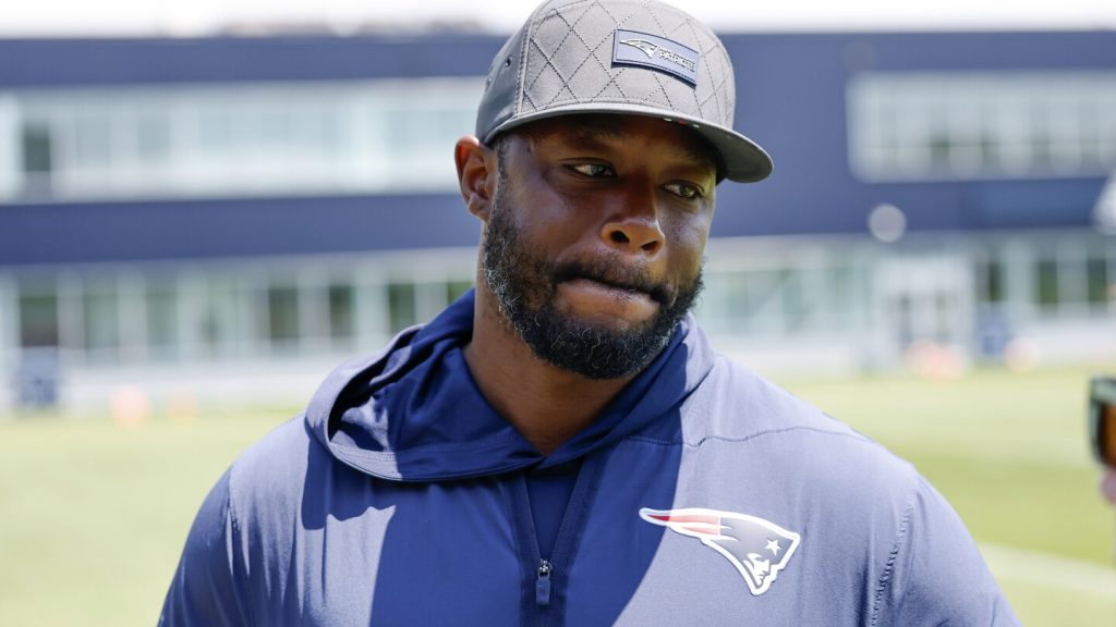 Patriots assistant Thomas Brown says it's frustrating NFL hired no new Black head coaches