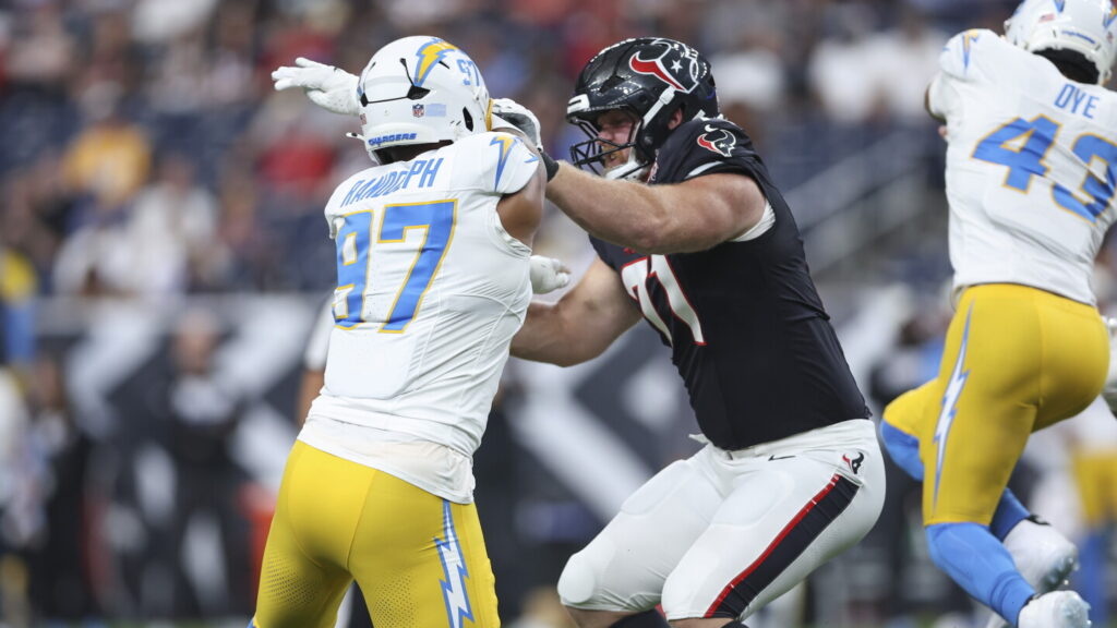 Texans OT Braden Smith to miss time with plantar fascia injury