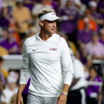Lane Kiffin at halftime of 31-3 blowout: "Imagine if we had pro players"
